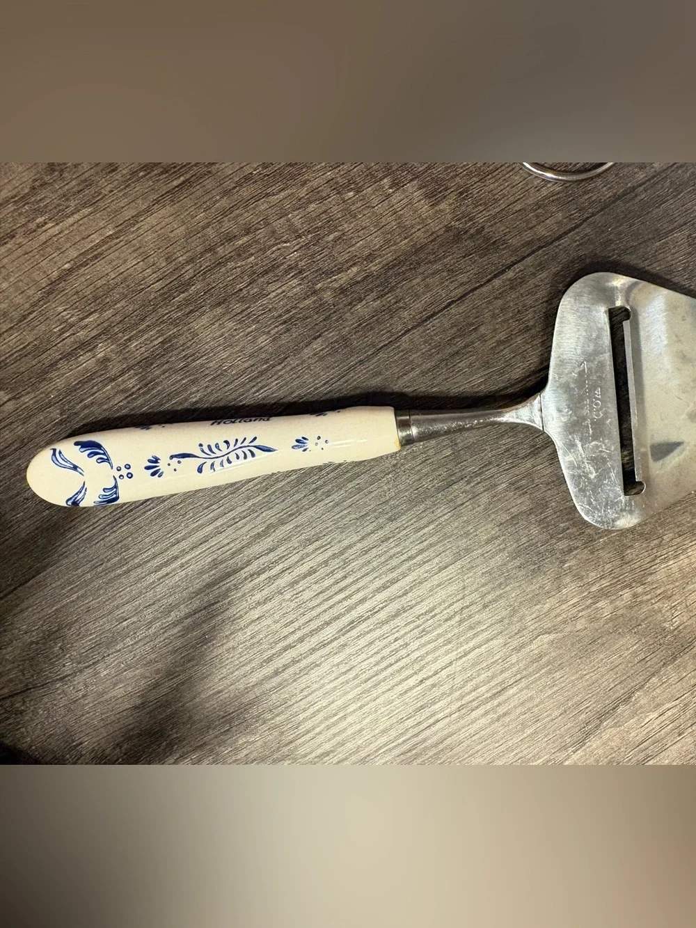 Blue Delft-Style Ceramic Handle Cheese Slicer